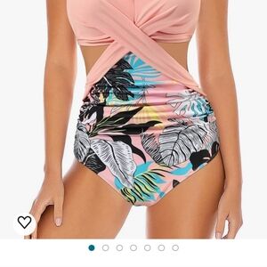 ONE PIECE CUT OUT SEXY BATHING SUIT SIZE MED! NEW IN PKG!